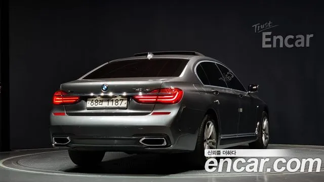 BMW 7 Series (G11) 2018 Серебристо-серый из Кореи, фото 3