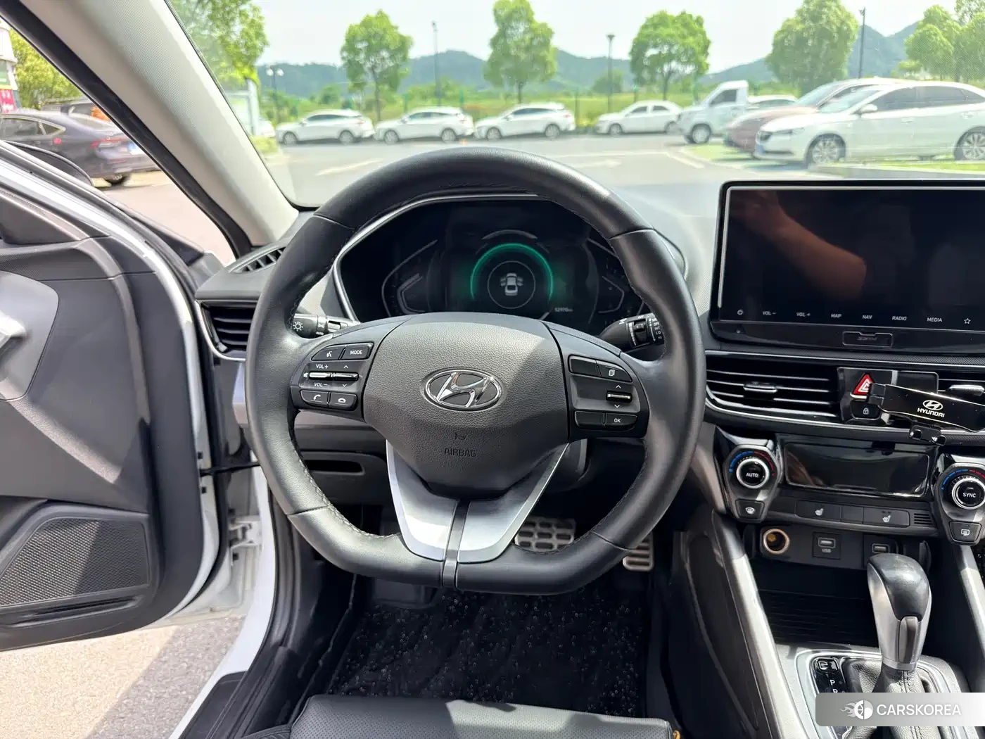 Hyundai Festa 2022 Белый из Китая, фото 3