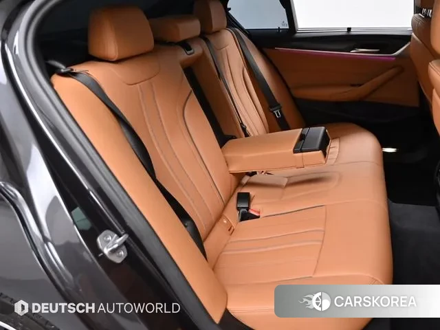 BMW 5 Series (G60) 2023 Серый из Кореи, фото 3