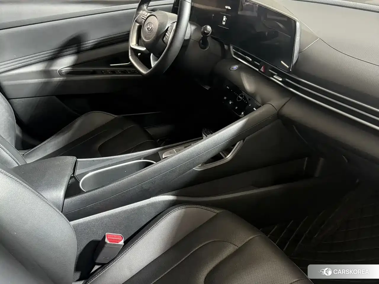 Hyundai Elantra 2022 Белый из Китая, фото 3