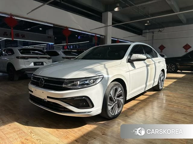 Volkswagen Bora 2023 Белый из Китая, фото 3
