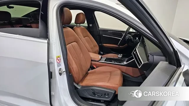 Audi A6 (C8) 2022 Белый из Кореи, фото 3