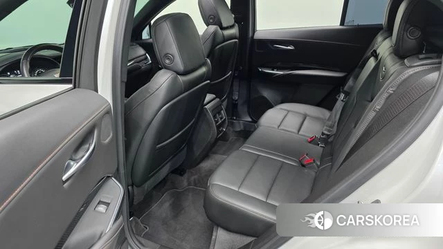Cadillac XT4 2022 Белый из Кореи, фото 3