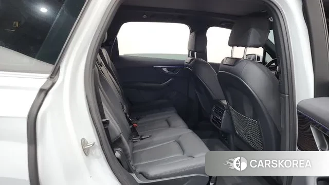 Audi Q7 (4M) 2021 Белый из Кореи, фото 3