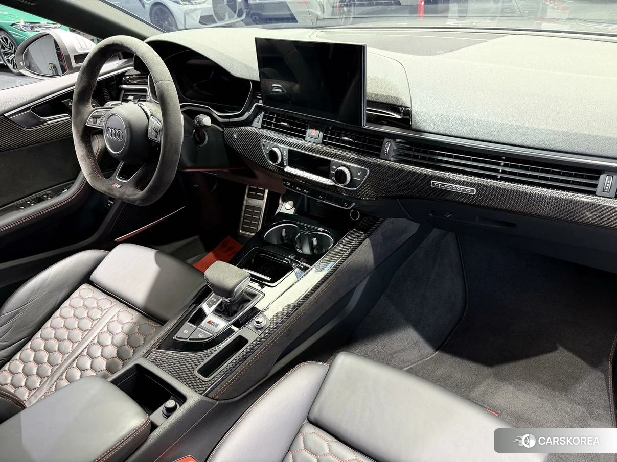 Audi RS 5 2021 Серебристо-серый из Китая, фото 3