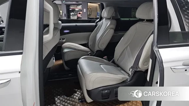 Kia Carnival 4th generation 2023 Белый из Кореи, фото 3