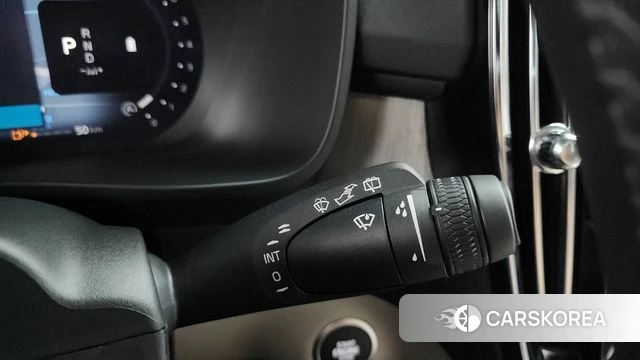 Volvo XC40 2025 Белый из Кореи, фото 3