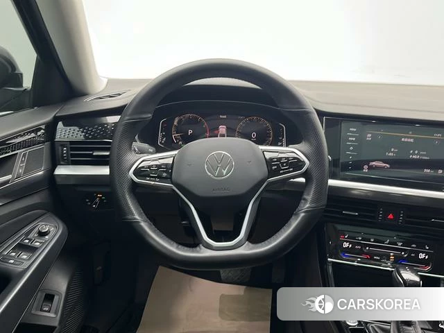 Volkswagen Passat 2022 Черный из Китая, фото 3