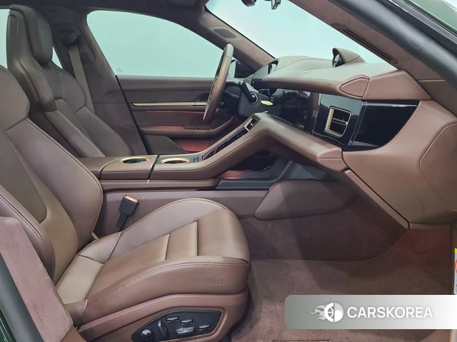 Porsche Taycan 2025 Темно-зеленый из Кореи, фото 3