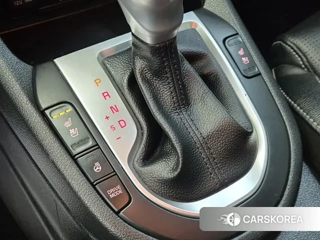 Kia The New K3 2nd generation 2021 Белый из Кореи, фото 3