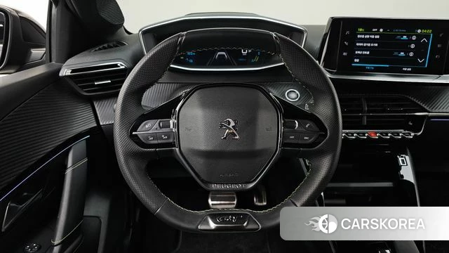 Peugeot e-208 second Generation 2022 Черный из Кореи, фото 3