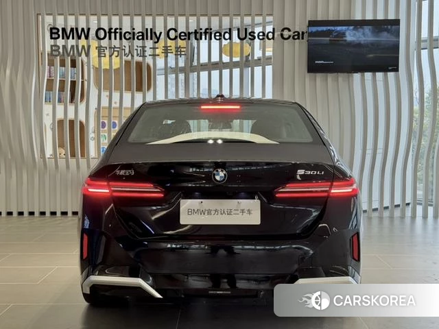 BMW 5 series 2025 Черный из Китая, фото 3