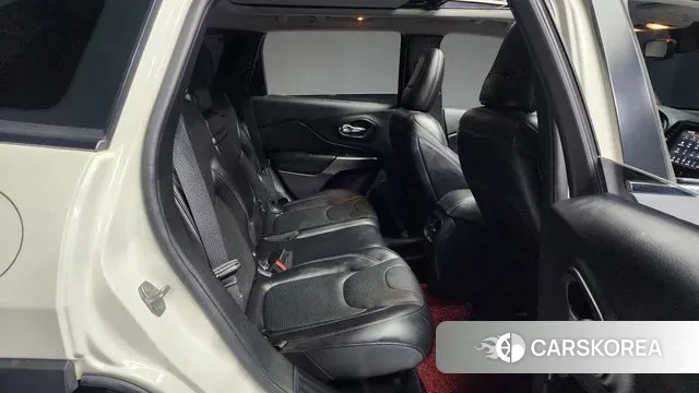 Jeep Cherokee (KL) id 2902990 из Кореи 3