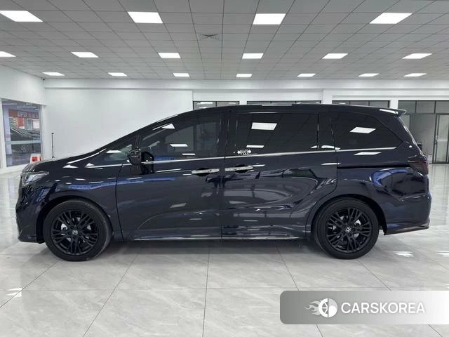 Honda Odyssey 2023 Черный из Китая, фото 3