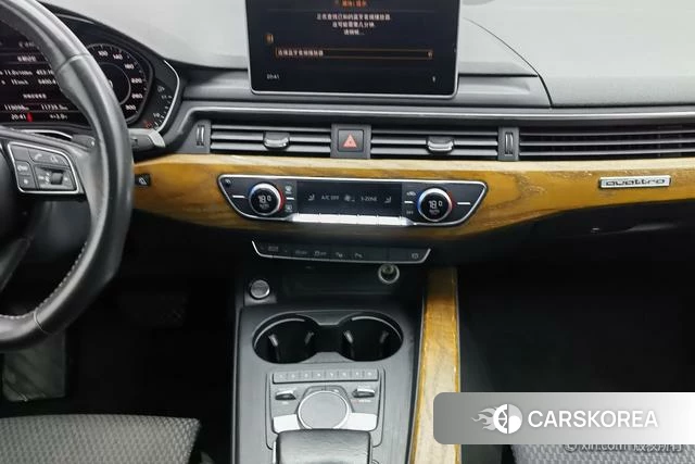 Audi A4L 2019 Белый из Китая, фото 2