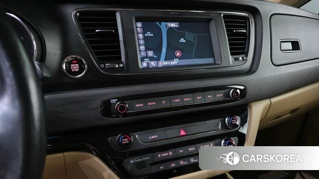Kia The New Carnival 2018 Черный из Кореи, фото 3