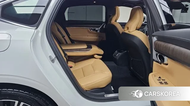 Volvo S90 2024 Белый из Кореи, фото 3