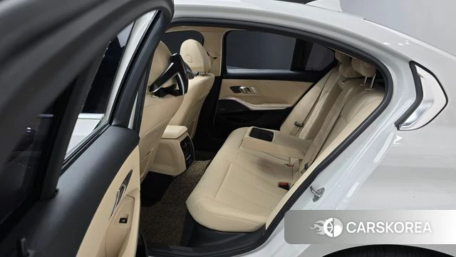BMW 3 Series (G20) 2019 Белый из Кореи, фото 3