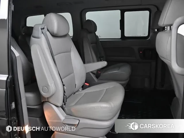 Hyundai The New Grand Starex 2019 Черный из Кореи, фото 3