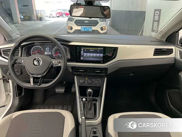 Volkswagen Polo 2021 Белый из Китая, фото 3