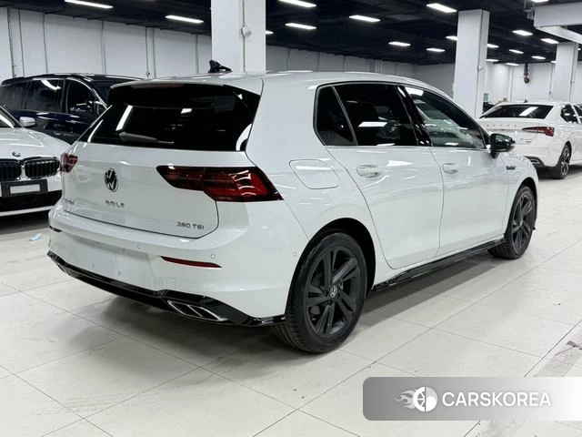 Volkswagen Golf 2022 Белый из Китая, фото 3