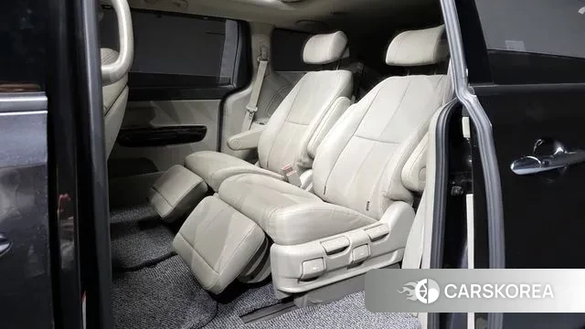 Kia The New Carnival 2018 Серый из Кореи, фото 3