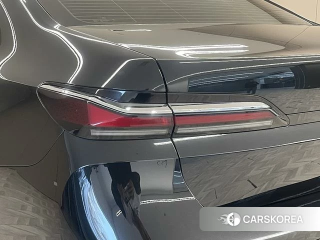BMW 7 series 2023 Черный из Китая, фото 3