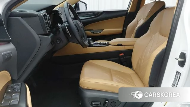 Lexus NX350h Second generation 2024 Белый из Кореи, фото 3