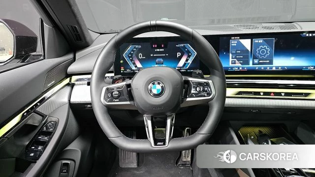 BMW 5 Series (G60) 2025 Серый из Кореи, фото 3