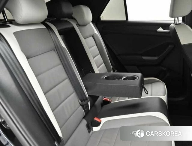 Volkswagen T-Roc 2021 Черный из Кореи, фото 3