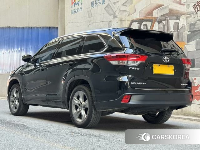 Toyota Highlander 2021 Черный из Китая, фото 3
