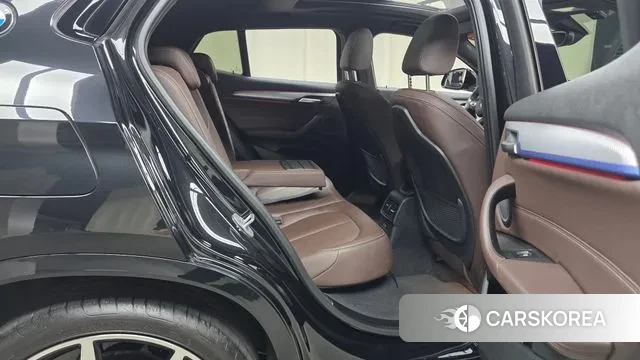 BMW X2 (U10) 2023 Черный из Кореи, фото 3