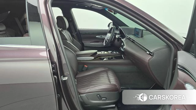 Genesis GV70 2022 Фиолетовый из Кореи, фото 3