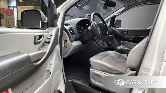 Hyundai The New Grand Starex 2019 Белый из Кореи, фото 3