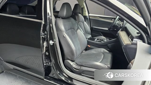 Kia K5 3rd generation 2023 Черный из Кореи, фото 3