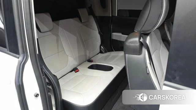 Kia The New Kia Ray EV 2023 Белый из Кореи, фото 3