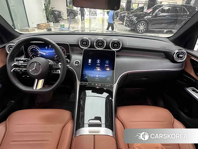 Mercedes-Benz GLC 2025 Черный из Китая, фото 3