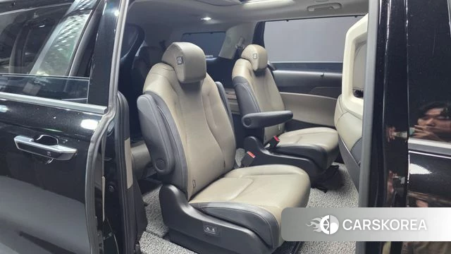 Kia The New Carnival 4th Generation 2024 Черный из Кореи, фото 3