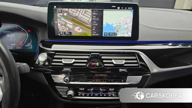 BMW 5 Series (G30) 2022 Серый из Кореи, фото 3