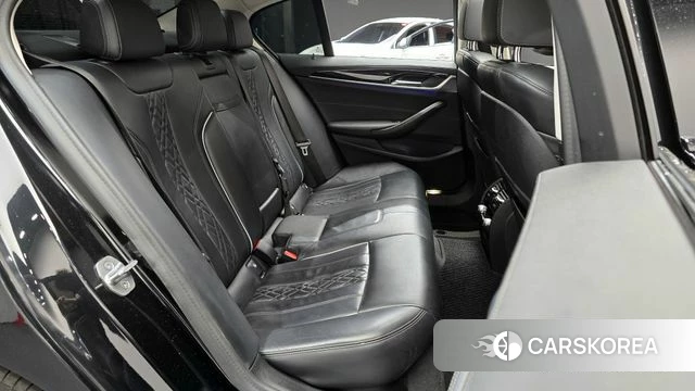 BMW 5 Series (G30) 2021 Черный из Кореи, фото 3