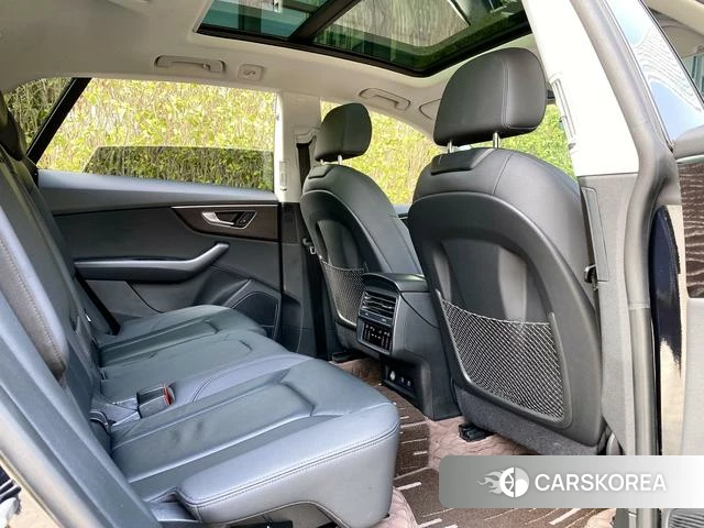 Audi Q8 2021 Черный из Китая, фото 3