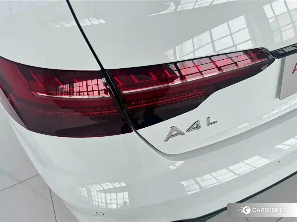 Audi A4L 2024 Белый из Китая, фото 3