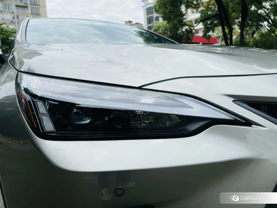Lexus NX 2024 Серебристо-серый из Китая, фото 3