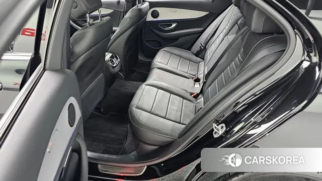 Mercedes-Benz E-Class W213 2021 Черный из Кореи, фото 3