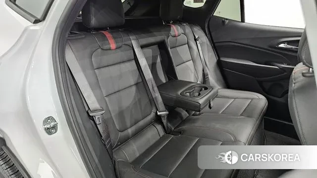 Chevrolet (GM Daewoo) Trax Crossover 2023 Белый из Кореи, фото 3