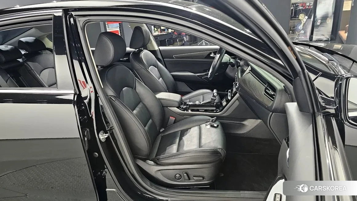 Kia K7 Premier 2020 Черный из Кореи, фото 3