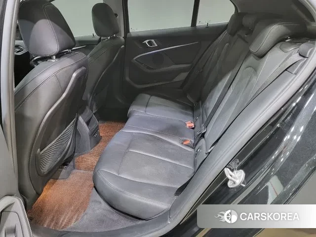 BMW 1 Series (F40) 2022 Черный из Кореи, фото 3