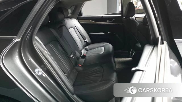 Kia K5 3rd generation 2023 Серый из Кореи, фото 3