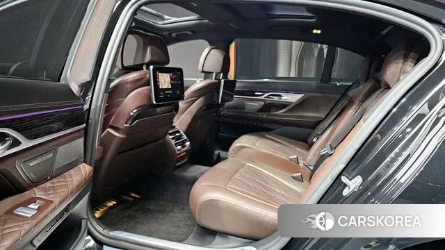 BMW 7 Series (G11) 2020 Черный из Кореи, фото 3