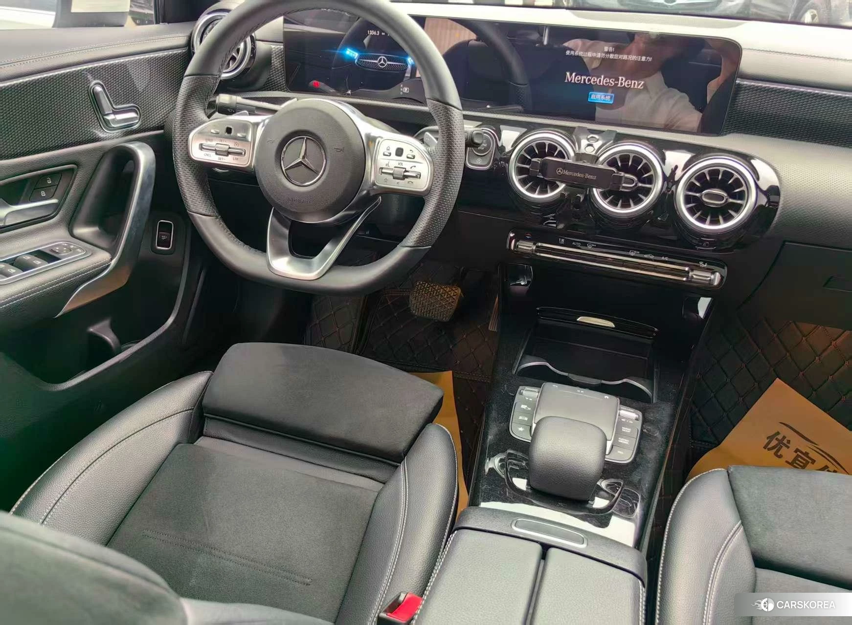 Mercedes-Benz Class A 2021 Белый из Китая, фото 3
